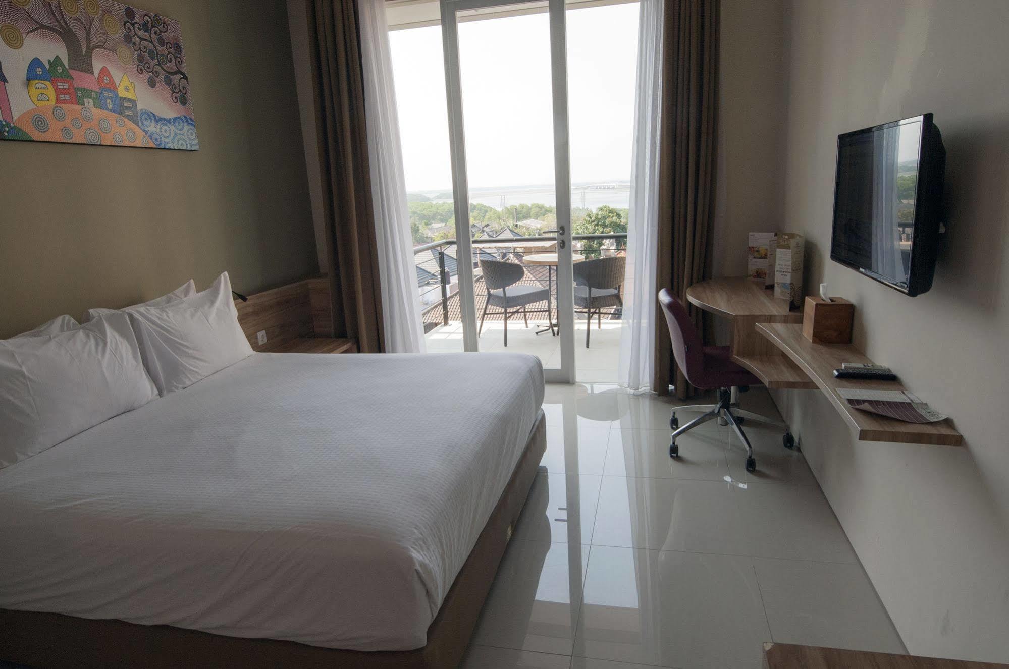 Mahogany Hotel Nusa Dua  Exterior photo